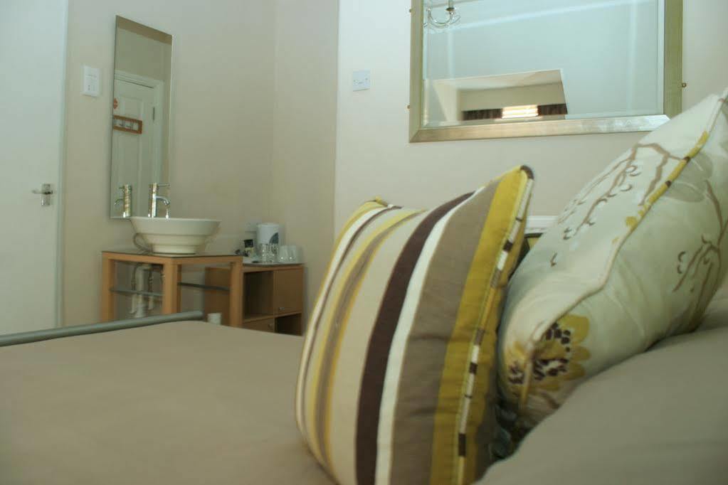 Hotel St Bernards New Quay Esterno foto
